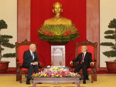 Tổng Bí thư Nguyễn Phú Trọng tiếp Chủ tịch Thường trực Thượng viện Mỹ Patrick Leahy.